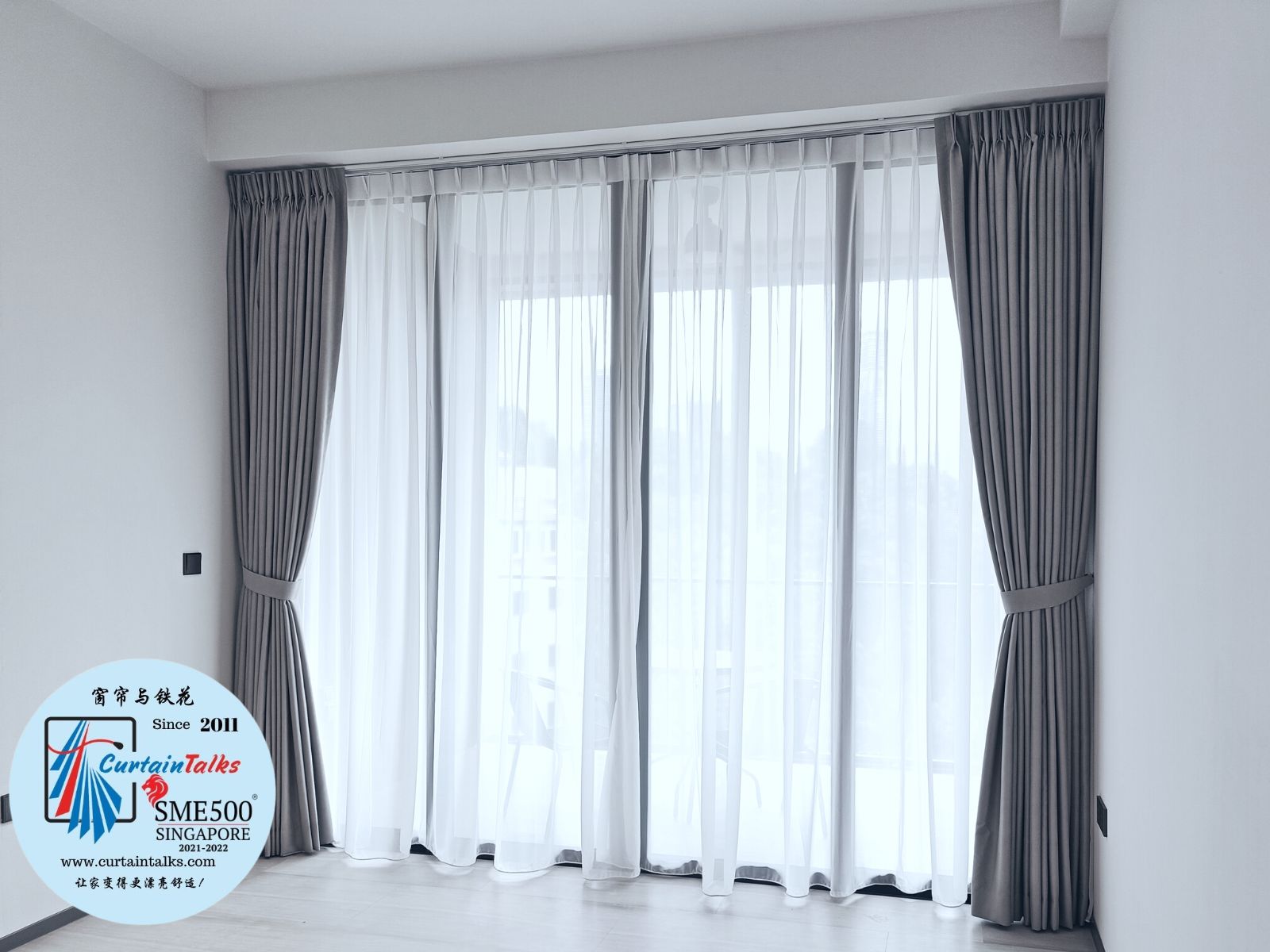 This is a Picture for Day and night curtain at master's bedroom for Singapore condo at 25 Rosewood Drive, Casablanca